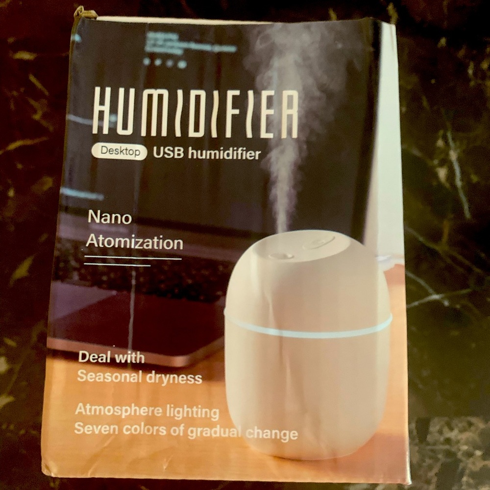 NWT USB mini humidifier